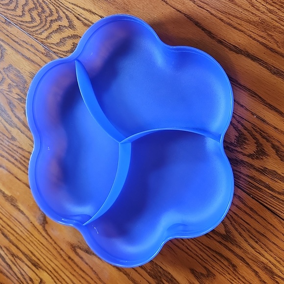Tupperware Chip Bowl - Picture 3 of 7